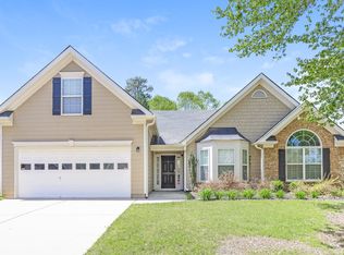 402 Black Fox Dr, Locust Grove, GA
