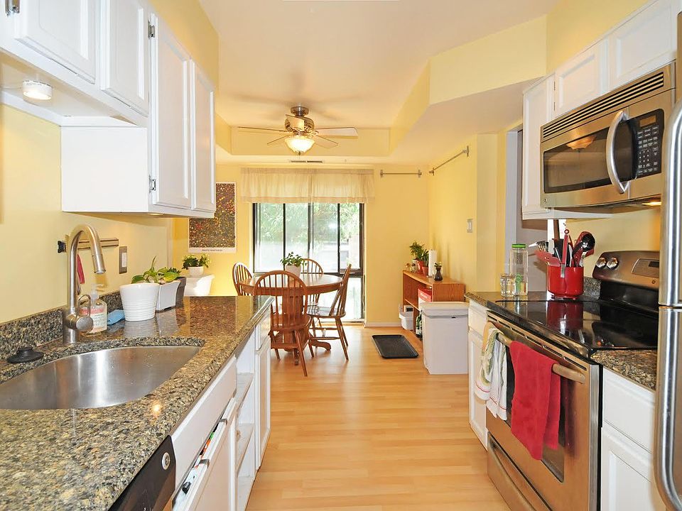 1st image of 10221 Valentino Dr APT 7424