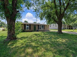 1502 Cadet Ave, Lawrence, KS 66044