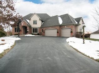 7367 Timber Ridge Rd, Roscoe, IL 61073