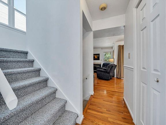 5th image of 4646 Mill View Ct