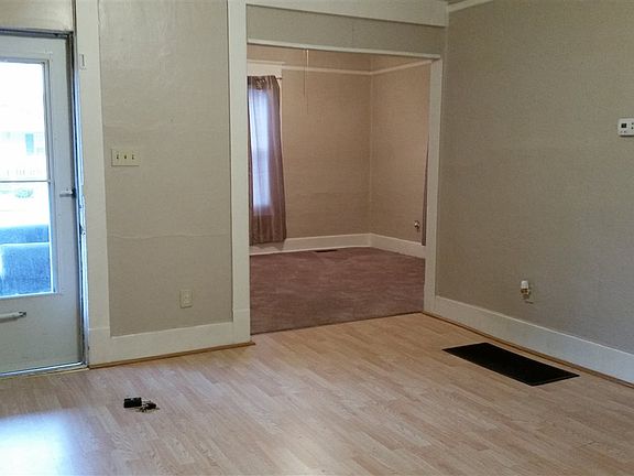 2nd image of 1108 W Jefferson St