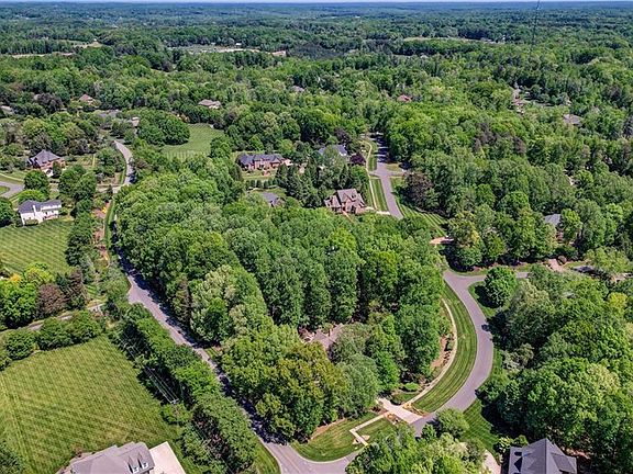 3rd image of 7001 Lake Henson Dr
