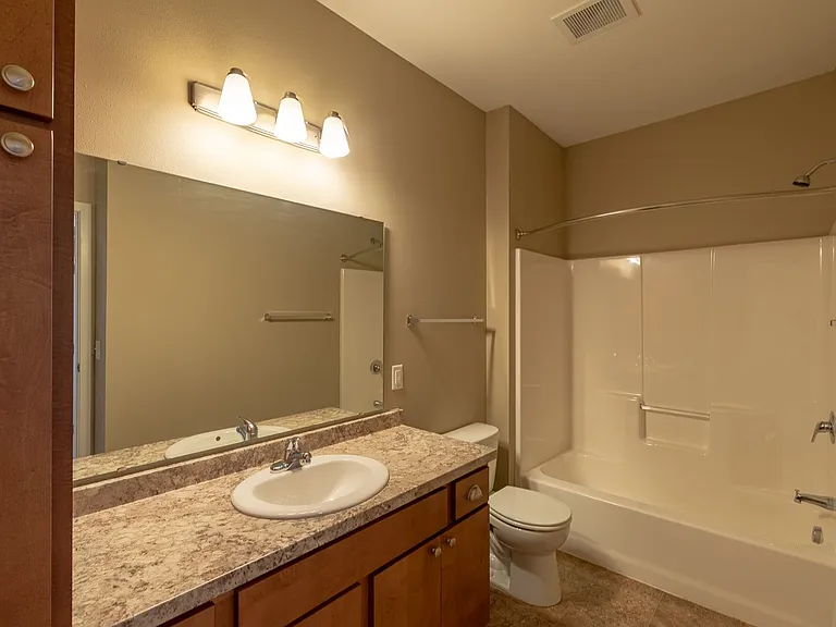 4050 S 34th St — Photo 37