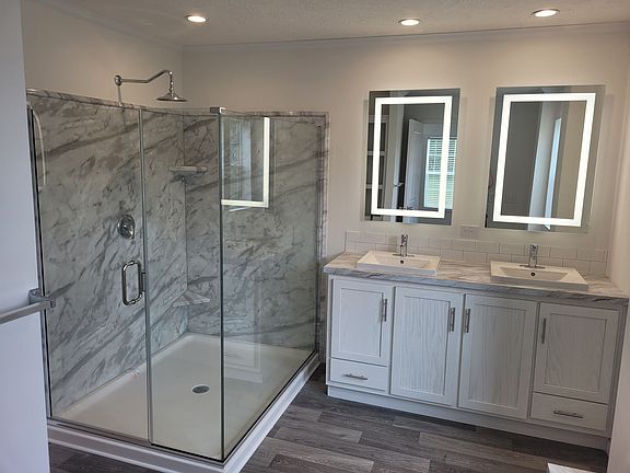 3rd image of 1133 Yeomans St #220