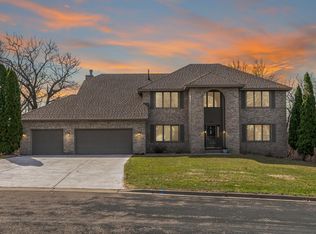 117 Geneva Blvd, Burnsville, MN 55306