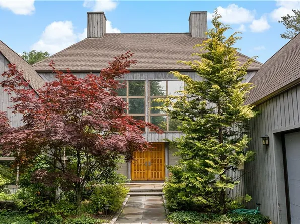 25 Harrows Lane, Purchase, NY 10577