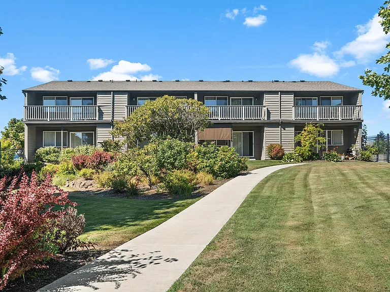 Enjoy beautifully maintained grounds and welcoming apartment exteriors.
