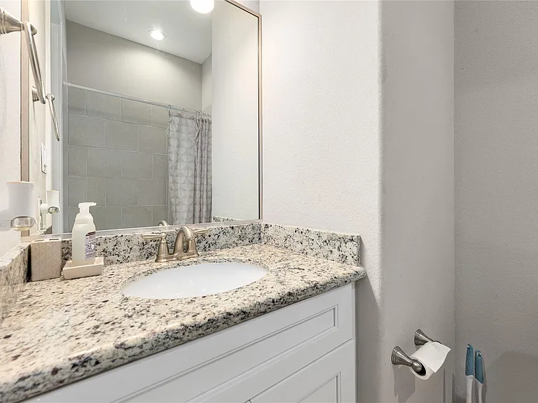 3334 Beverly Forest Dr — Photo 21