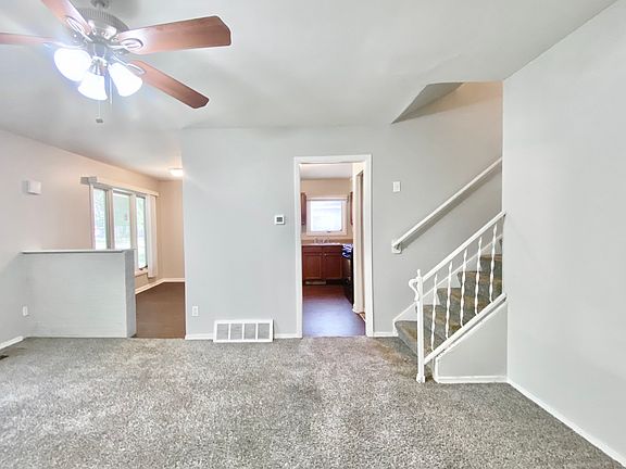 4th image of 286 Merrill Ave