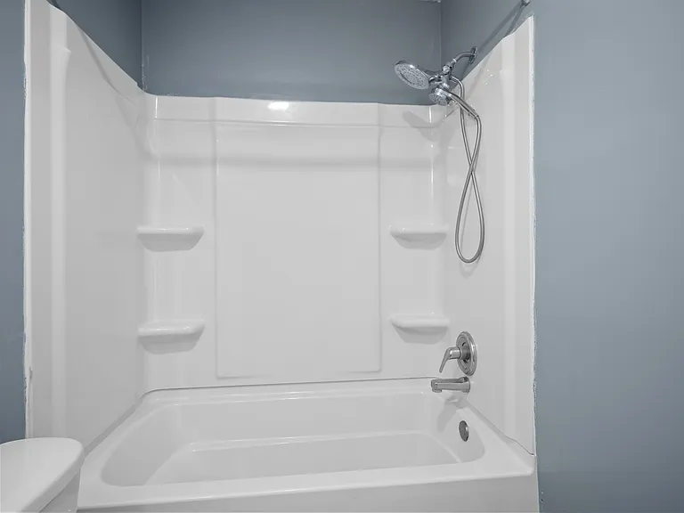 218 Winterberry Ct — Photo 15