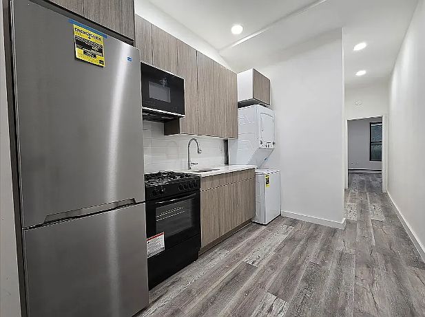 1st image of 119 Albany Ave APT 3F