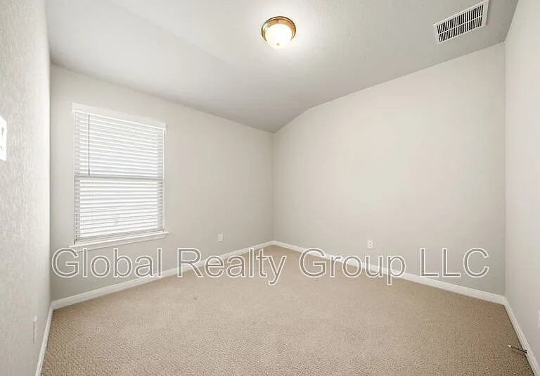 1220 Ella Xing — Photo 24