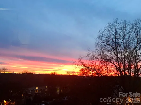 17919 Kings Point Dr APT C, Cornelius, NC 28031