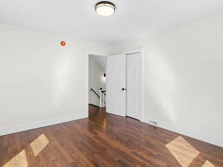 5 Niles St #5 — Photo 8