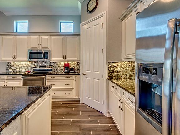 3rd image of 11326 Hidalgo Ct