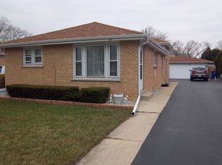 1213 Elmhurst St, Bensenville, IL 60106