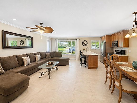 2nd image of 512 High Point Dr