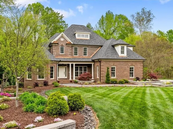 4256 Wayne Rd, Greensboro, NC 27407