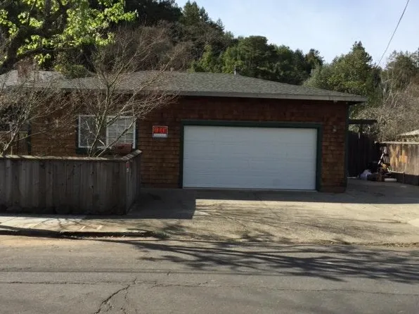 66 Manor Rd, Fairfax, CA 94930