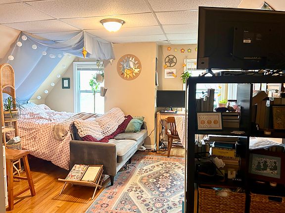 3rd image of 1154 Madison Ave APT 12