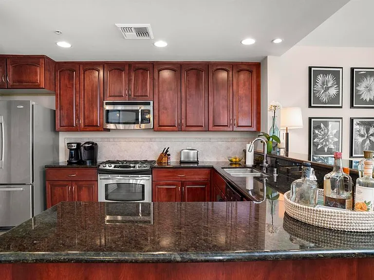 301 Mission Ave #605 — Photo 7