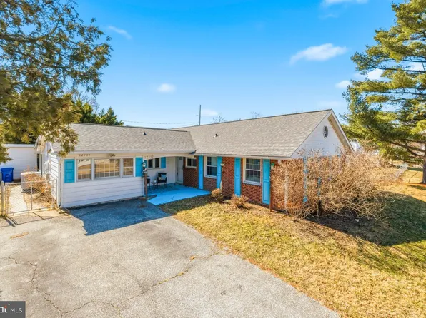 12707 Beaverdale Ln, Bowie, MD 20715