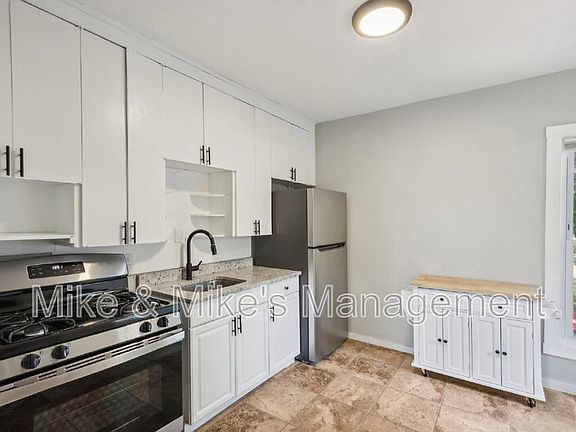 2nd image of 506 E Linus St