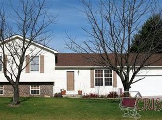 35 Briarhill Dr, Rittman, OH 44270