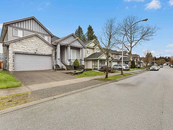 2nd image of 5835 139th St