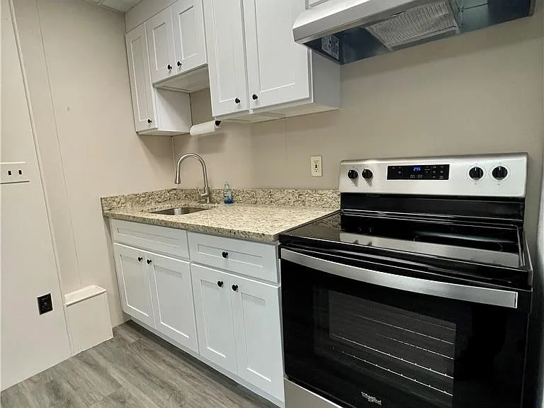 28 Main St #5 — Photo 9