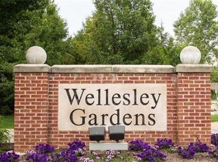 3370 Endsleigh Ln, Ypsilanti, MI 48197