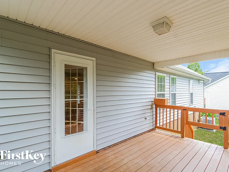 3802 Watercourse Ct — Photo 14