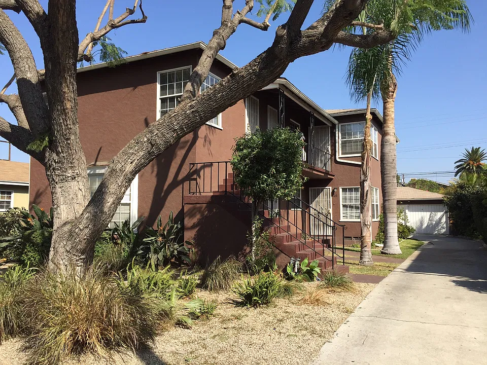 828 Cherry Ave #828