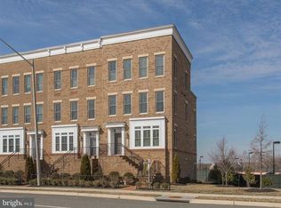 11349 Ridgeline Rd, Fairfax, VA 22030