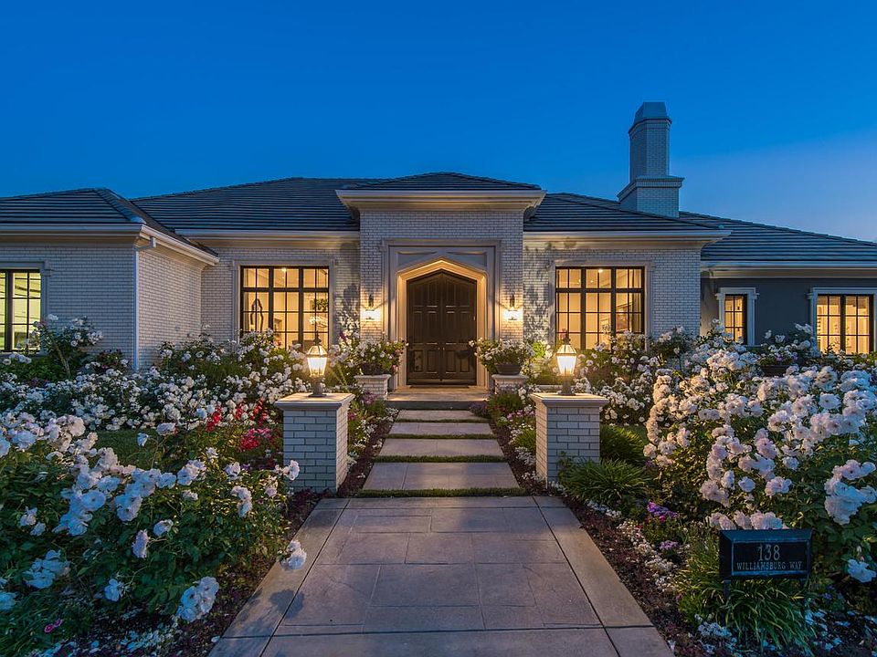 1st image of 138 Williamsburg Way