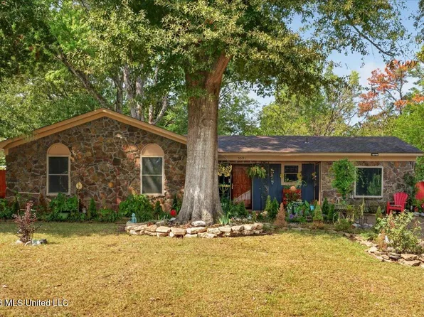 5591 Cherokee Dr, Horn Lake, MS 38637