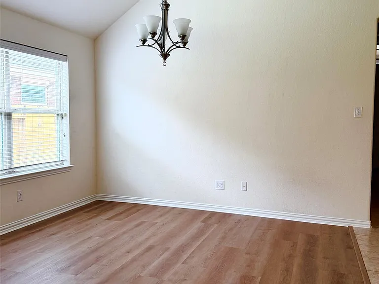9230 Monarch Field Ln — Photo 18