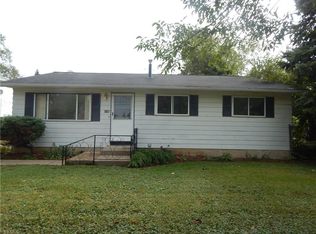567 W Shore Blvd, Sheffield Lake, OH