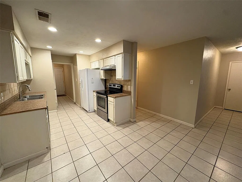 2 bed, 1181 sqft, $1,500 — Photo 4