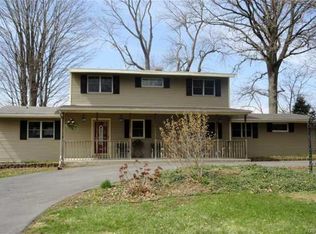 7475 Elmcrest Rd, Liverpool, NY 13090