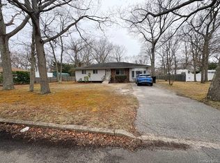 66 40th Street, Islip, NY