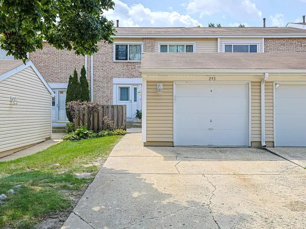293 Barclay Dr, Glendale Heights, IL 60139