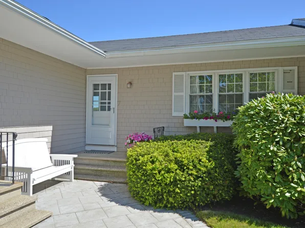 5 Dyke Road #G, Kennebunkport, ME 04046