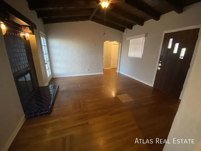 2732 N Martin Ave — Photo 11