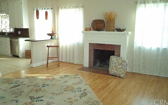 2nd image of 3255 Genevieve St