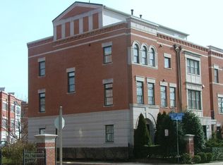 12184 Chancery Station Cir, Reston, VA 20190