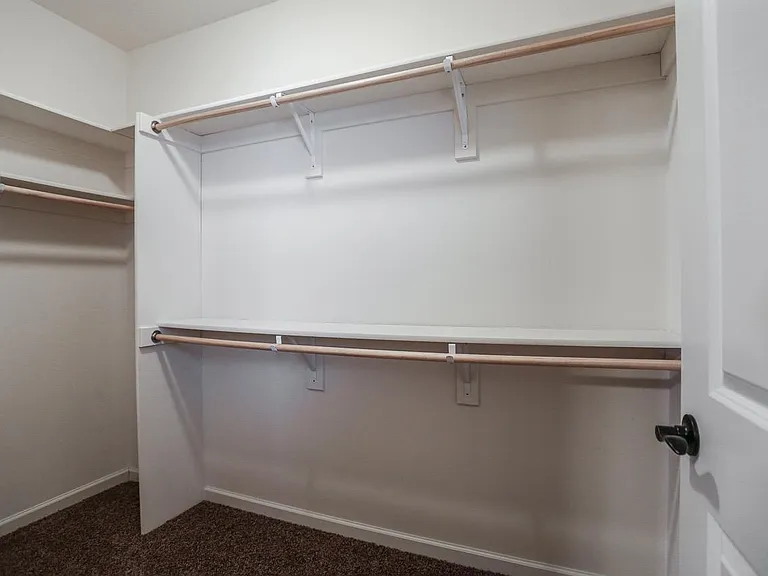 17020 Cypress St — Photo 25