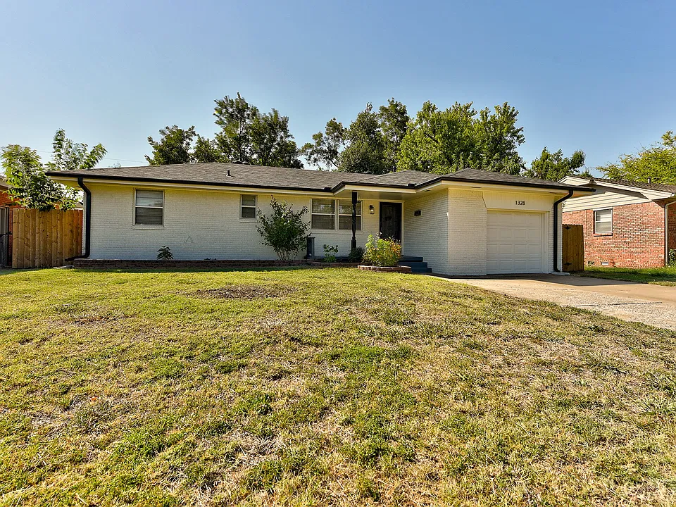 1328 Kansas St