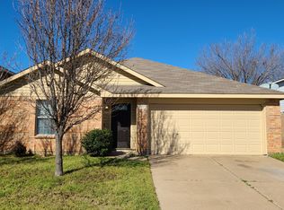 1112 Switchgrass Ln, Crowley, TX 76036